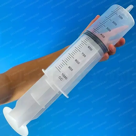Plastic Syringe, Available in Capacities of 1000ml, 550ml, 350ml, 200ml, 100ml, 60ml, 20ml, 10ml, Suitable for Laboratory Dispensing, Dispensing Glue, Watering, and Veterinary Use