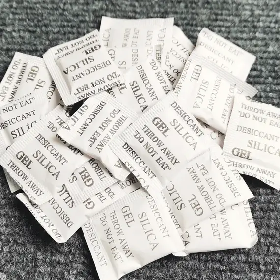 50-500 Packs Non-Toxic Silica Gel Desiccant Damp Moisture Dehumidifier For Kitchen Room Living Absorber Bag Clothes Food Storage