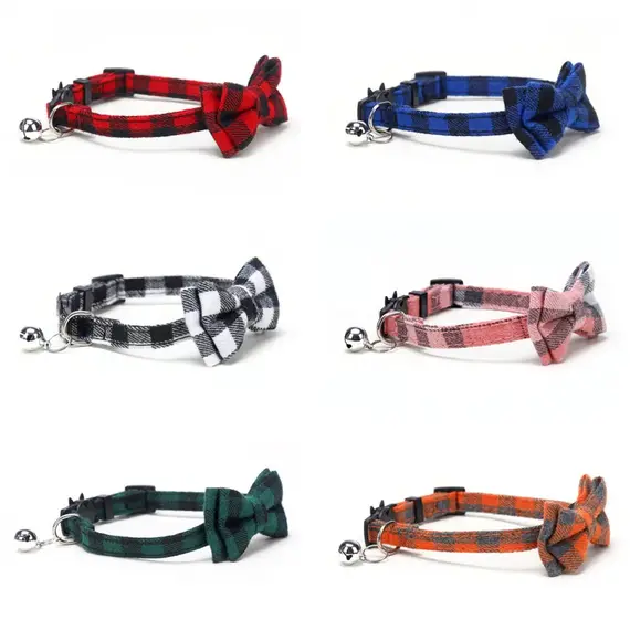 Pet Breakaway Cat Collar Bow Tie and Bell Cute Plaid Christmas Red Elastic Adjustable Dog Collar With Sash Small Bell For Cats