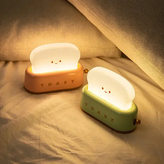 Rechargeable Cute Toaster Night Light - Toast Shape Bedside Lamp with Smile Face,Dimmable Desk Decor,Bedroom,Living Room,Gift