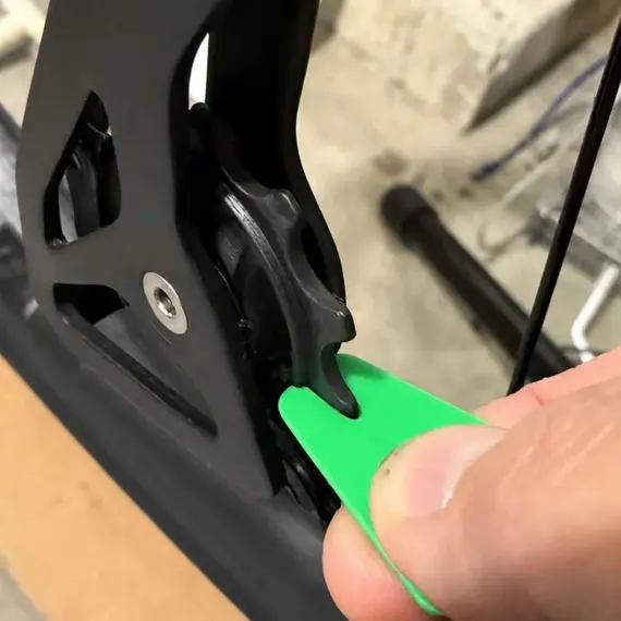 Plastic 12 Speed Chain Pulley For Bike Maintenance Cleaning Scraper Bicycle Derailleur Wheel Dirt Remover Tool