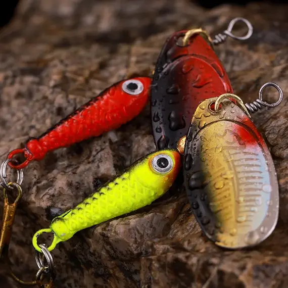 LUSHAZER Fishing Spinner Bait 9g Spoon Lure Metal Baits Treble Hook Isca Artificial Fish Wobbler Feeder Carp Spinnerbait