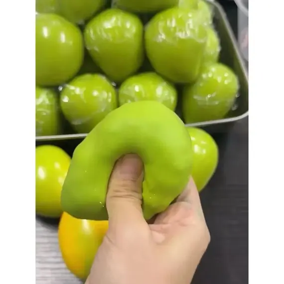 Handmade Crispy Mango Stress Ball Squeeze Toy, Color-Changing Mango Squishy Fidget Ball, ASMR Sensory Stress Relief Toy
