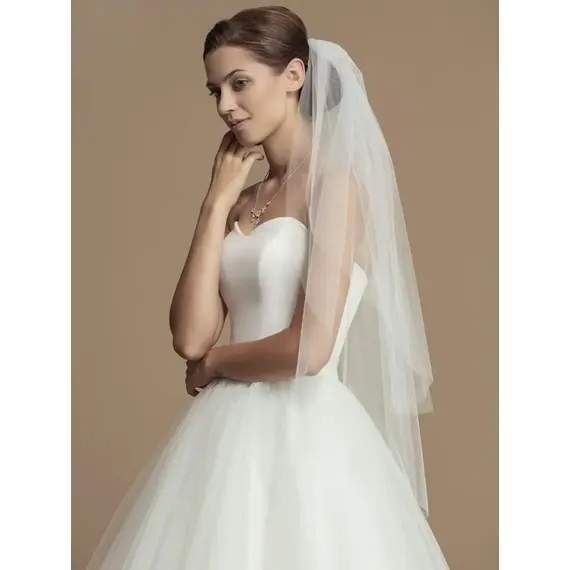 2 Tiers Bride Wedding Veil Short Fingertip Bridal Tulle Veil with Comb and Cut Edge
