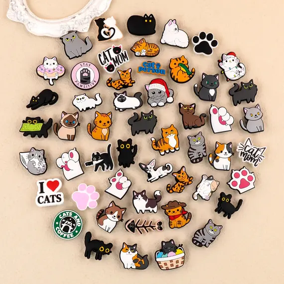 20/50/100pcs PVC Random Cartoon Shoe Charms Classic Cartoon Animal Shoe Decorations Accessories Pins for Women Men Kids Charms